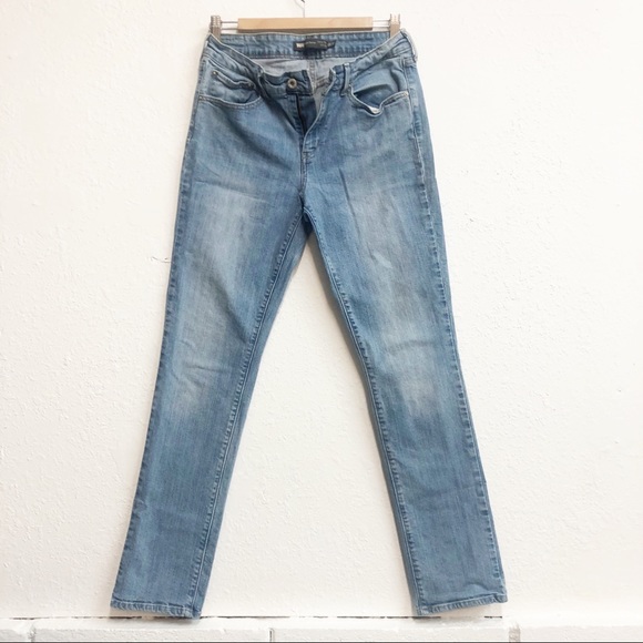 Levi's Denim - LEVI’S Demi Curve Classic Rise Slim Leg 10/30